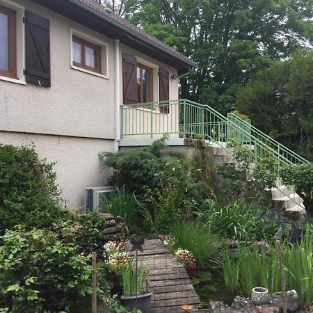 Bed and Breakfast Sous La Tour Agencourt Екстер'єр фото