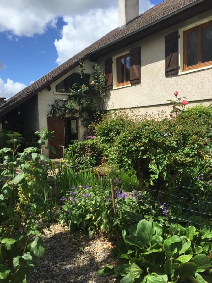 Bed and Breakfast Sous La Tour Agencourt Екстер'єр фото