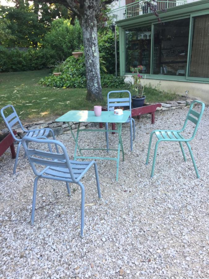 Bed and Breakfast Sous La Tour Agencourt Екстер'єр фото