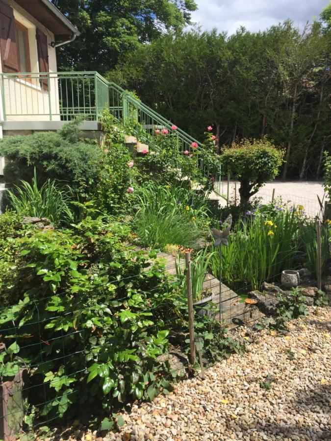 Bed and Breakfast Sous La Tour Agencourt Екстер'єр фото