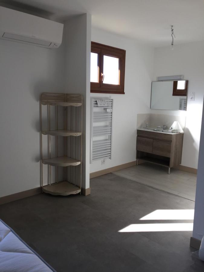 Bed and Breakfast Sous La Tour Agencourt Екстер'єр фото