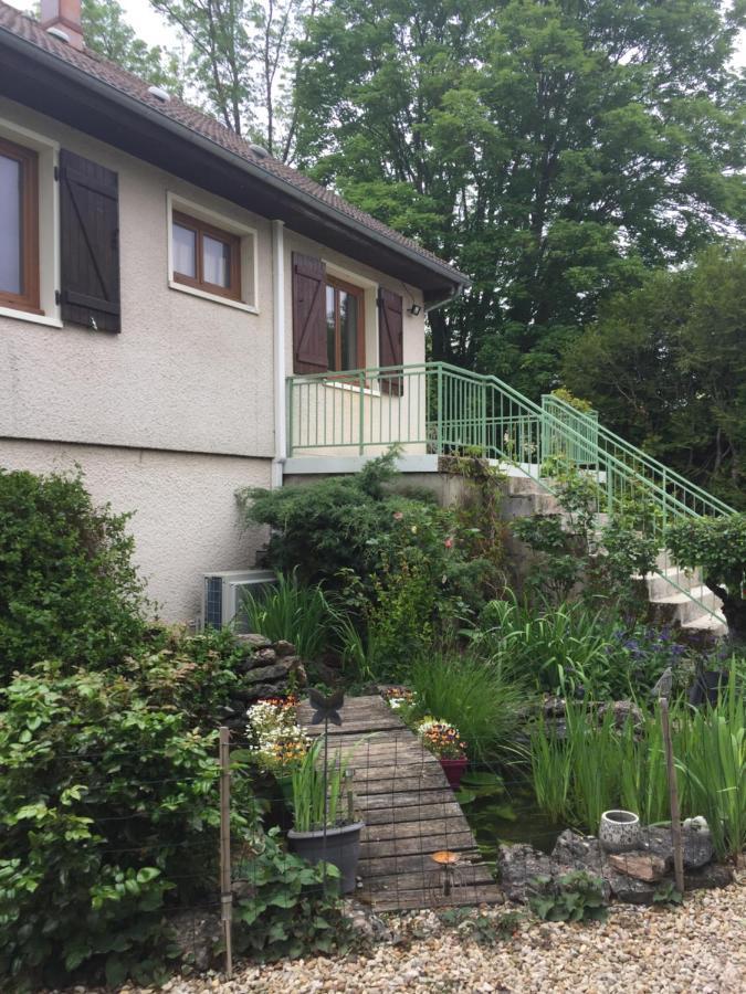 Bed and Breakfast Sous La Tour Agencourt Екстер'єр фото
